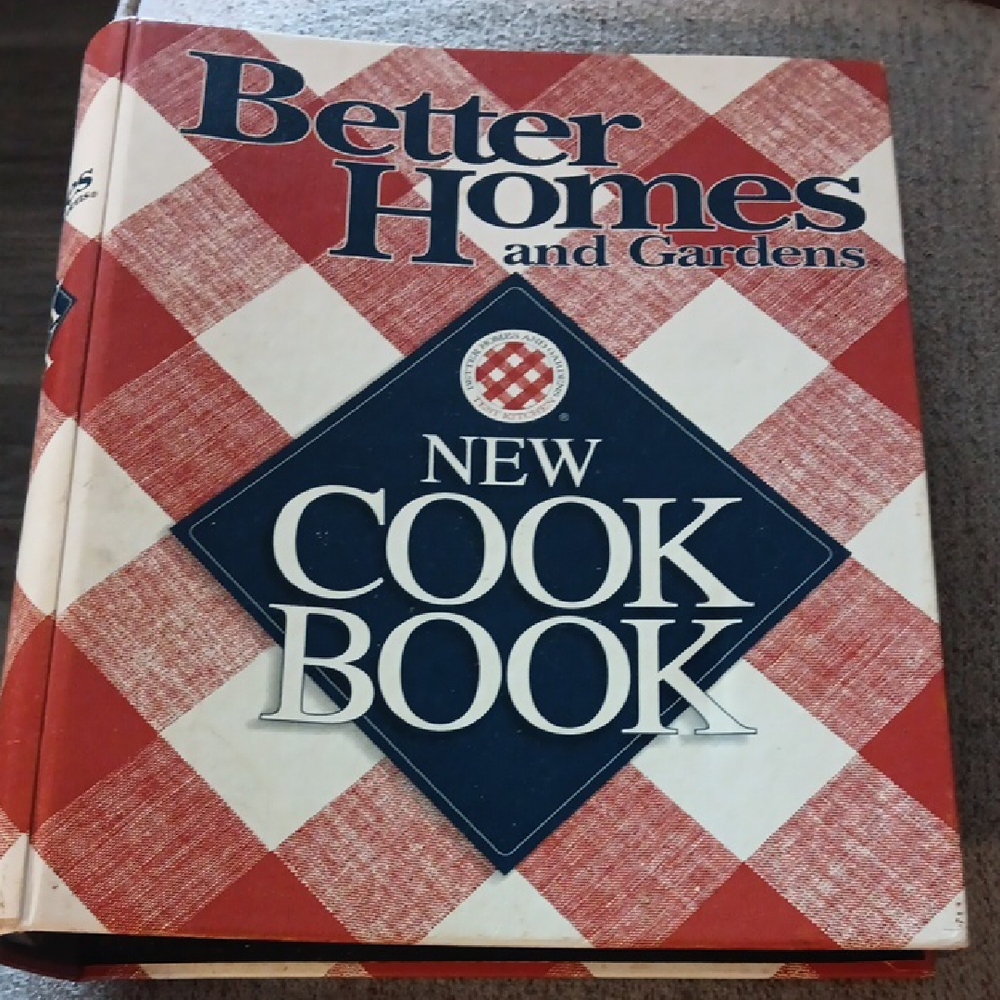 Better Homes and Gardens Checkered Red and White Cook Book